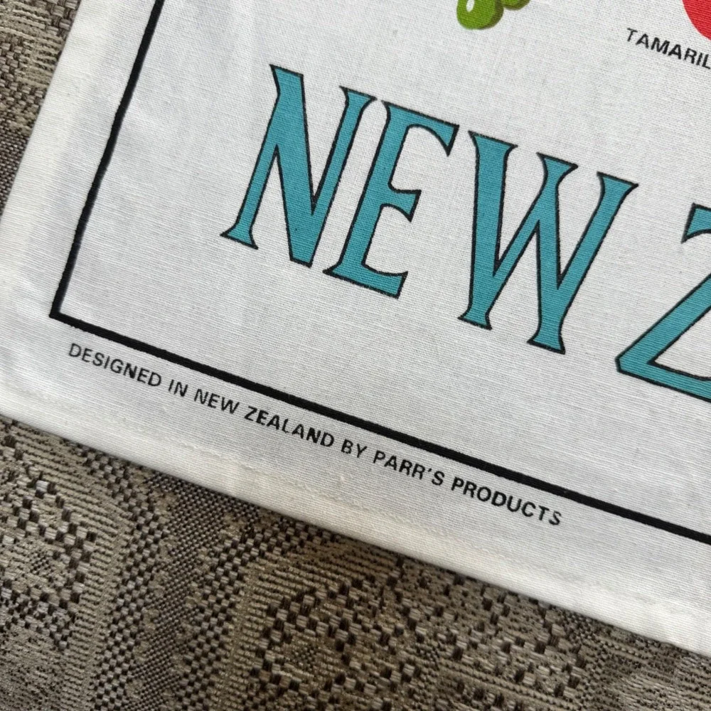 Vintage New Zealand Fruit Map‎ Tea Towel Parrs Products Hand Printed 21x30